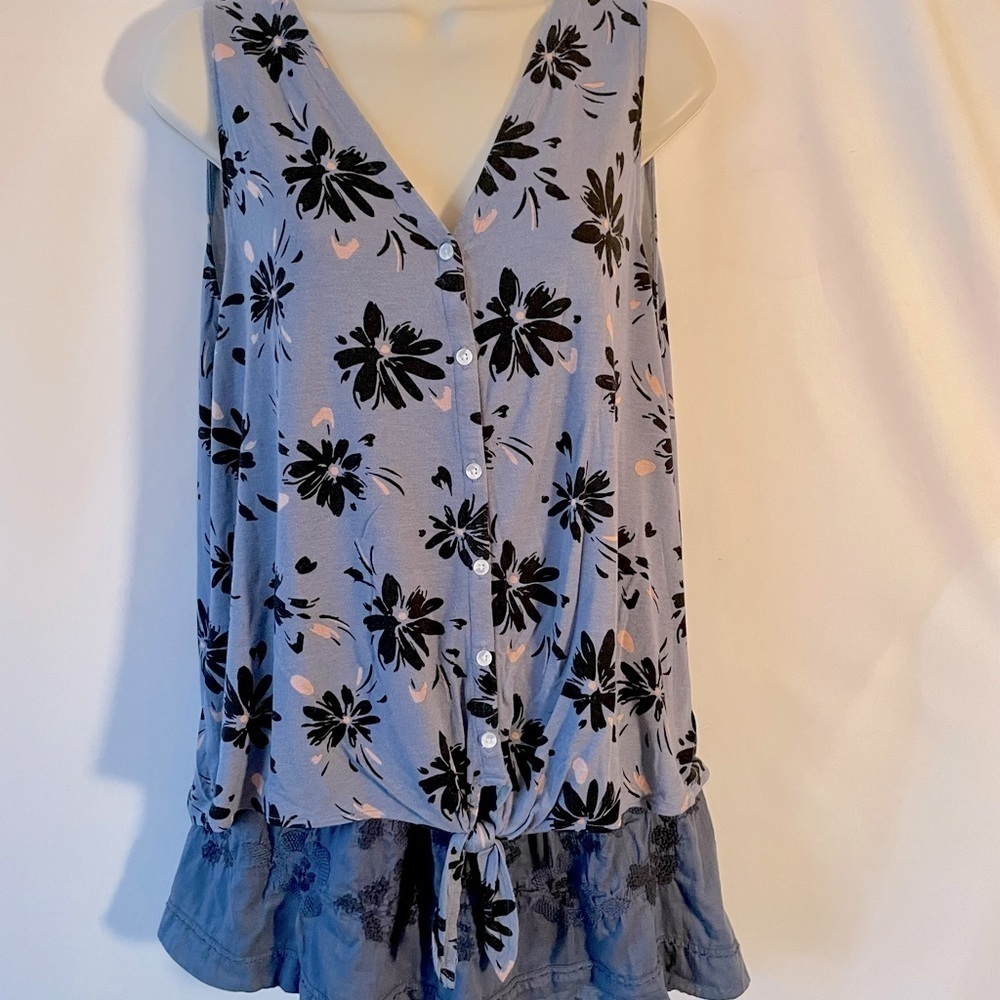 PURPLE floral top for the summer.